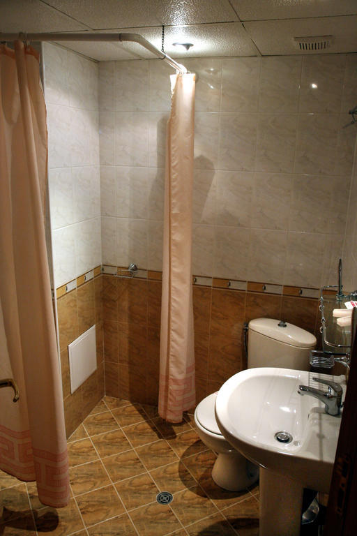 Hotel Mehdjarel Shumen Room photo